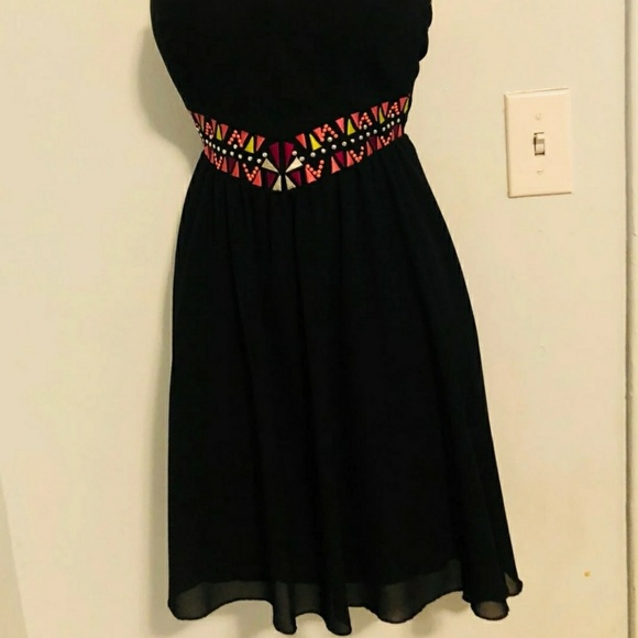 Black Dress - Picture 2 of 4